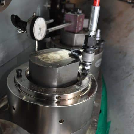 Bolt Tensioner